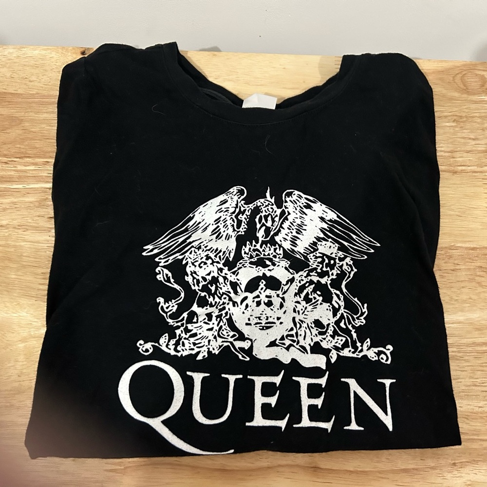 SHEIN Queen Crop Top Size Small Never Worn